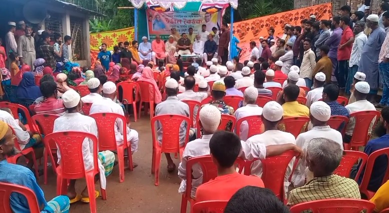 ভোলার লালমোহনে নৌকার জয় নিশ্চিত করার লক্ষে উঠান বৈঠক অনুষ্ঠিত